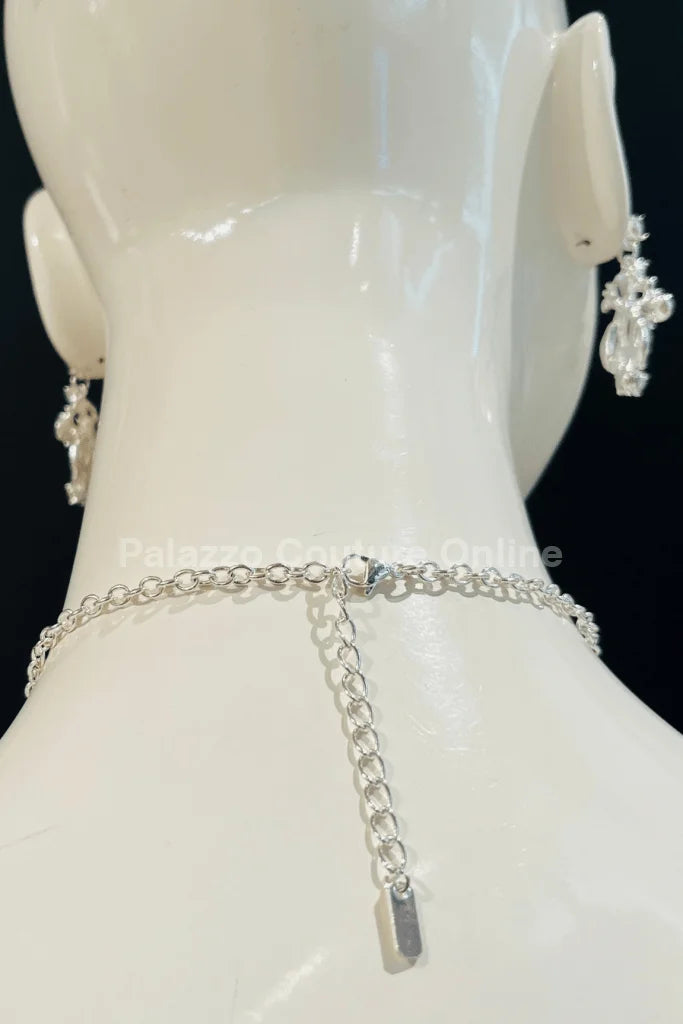 Crystal Flowers Necklace Set (Silver)
