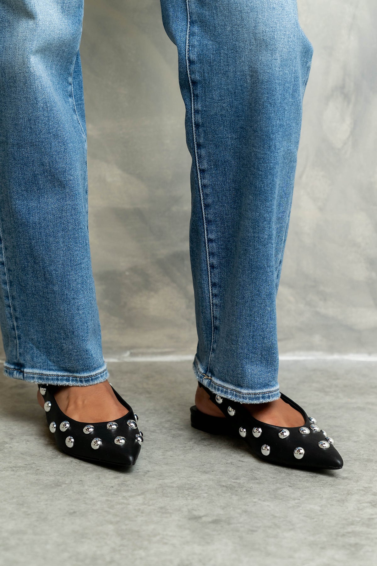 Arizona Slingback Flat in Black