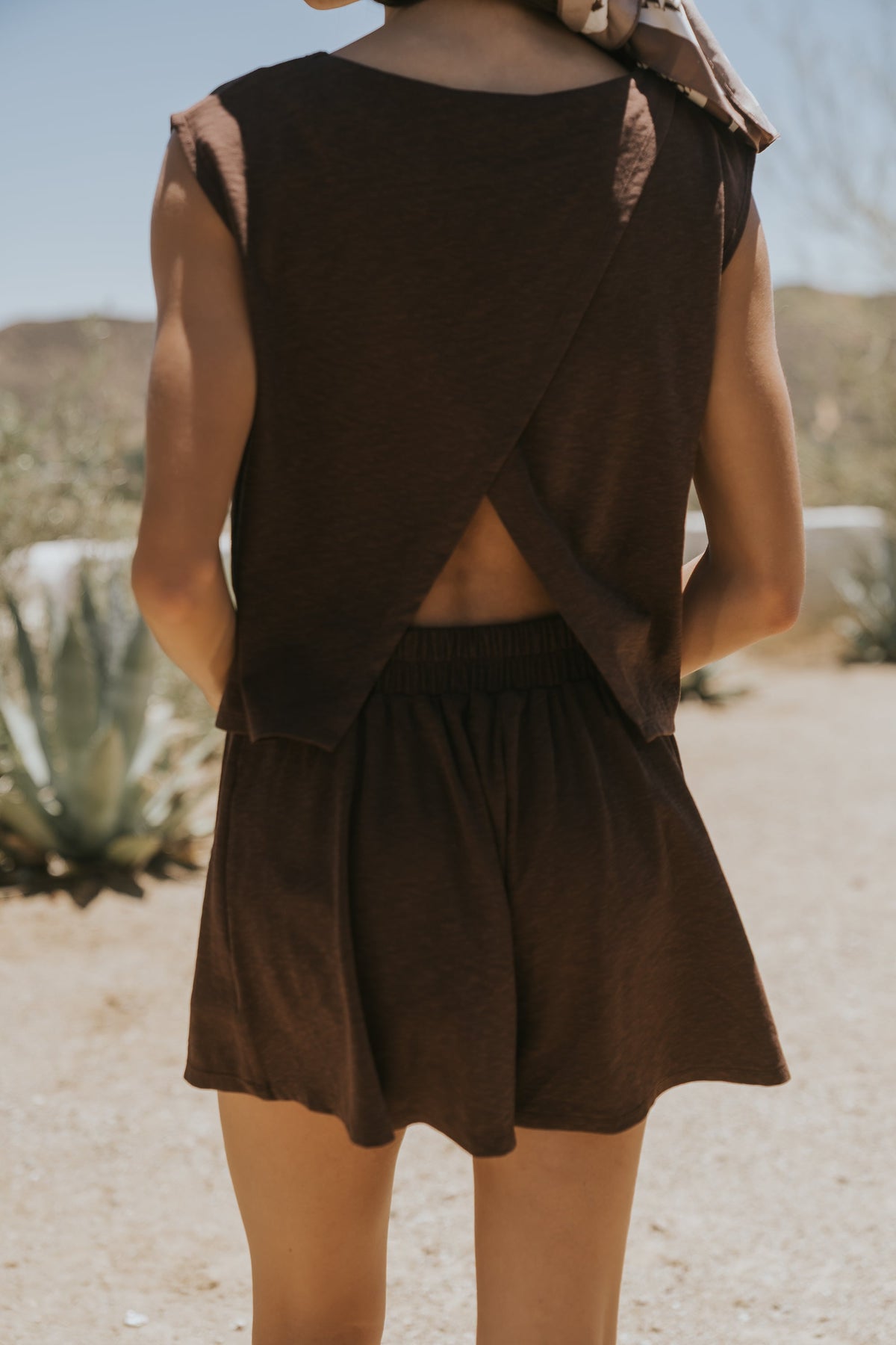 Britta Flowy Shorts in Brown