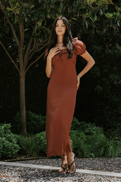 Annelise Maxi Dress in Red-Brown