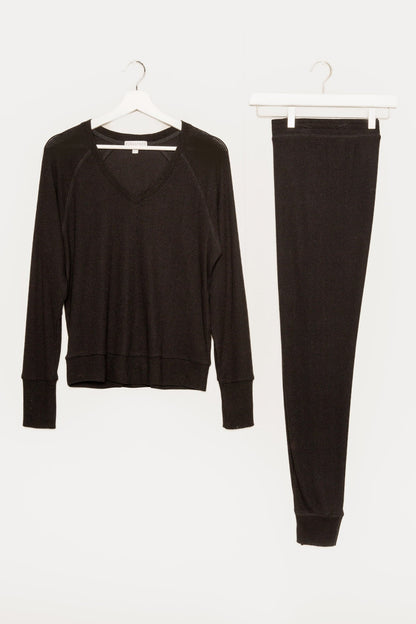 Textured Essentials Black Lounge Set
