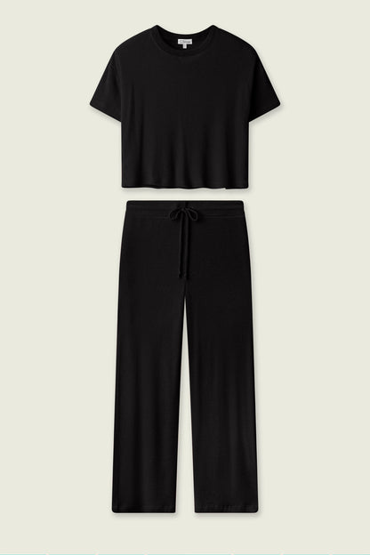 Textured Essentials Black Long Lounge Set