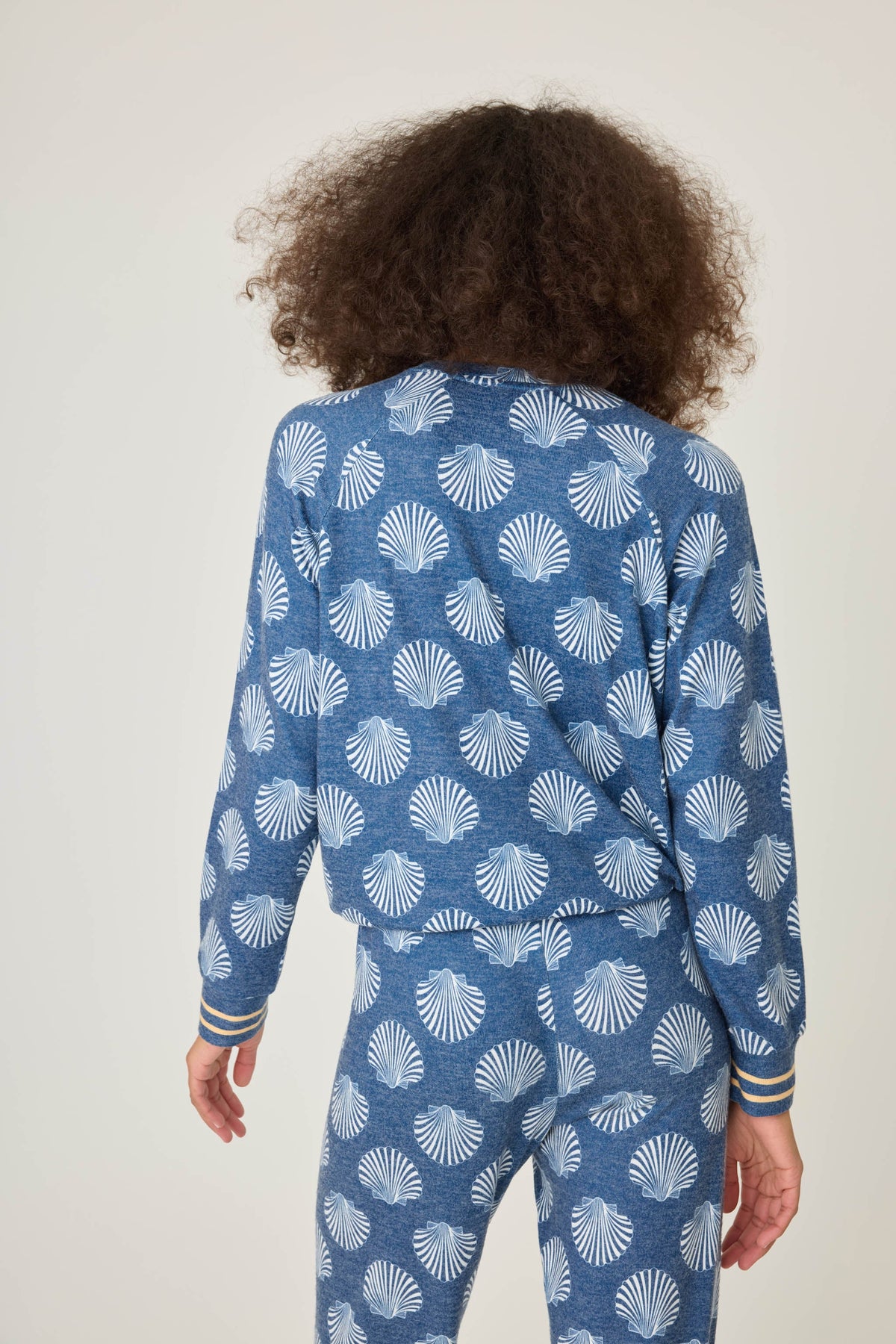 Maritime Lounge Shell Lounge Top