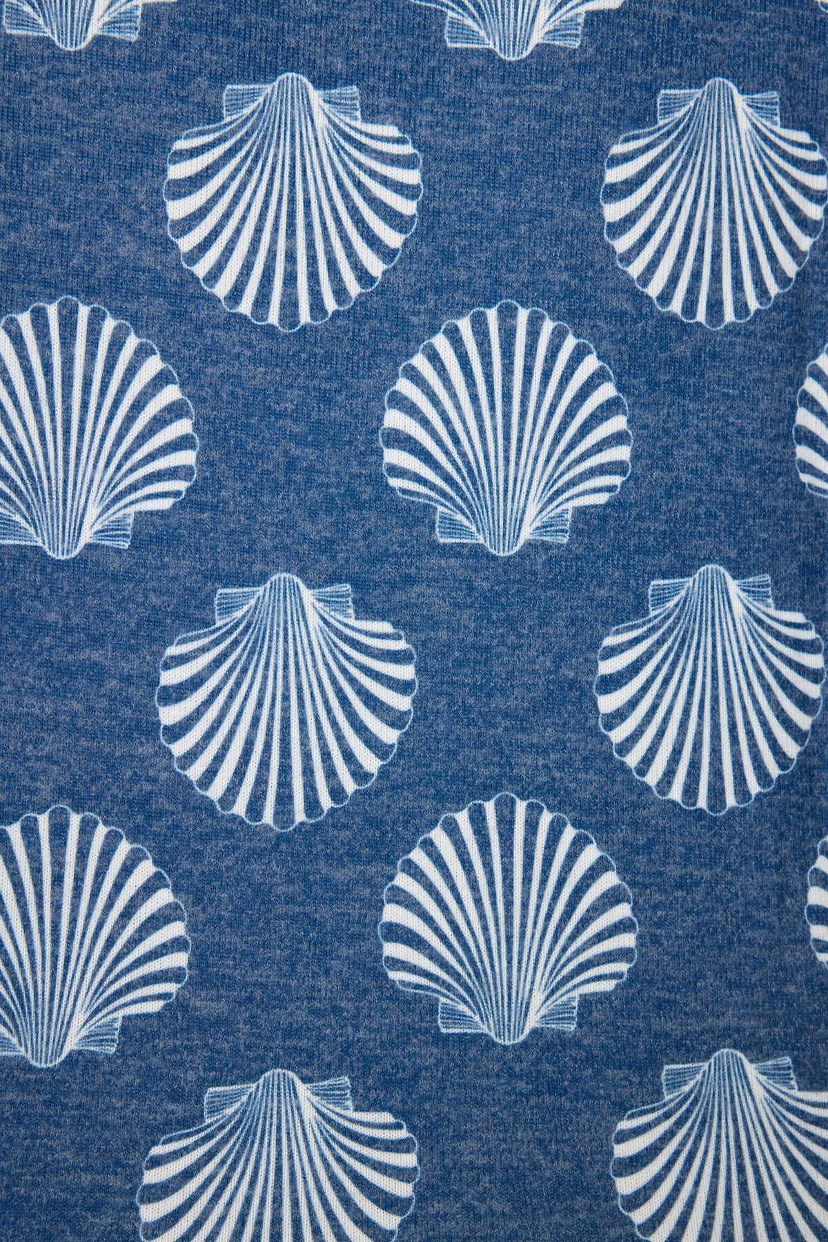 Maritime Lounge Shell Lounge Top