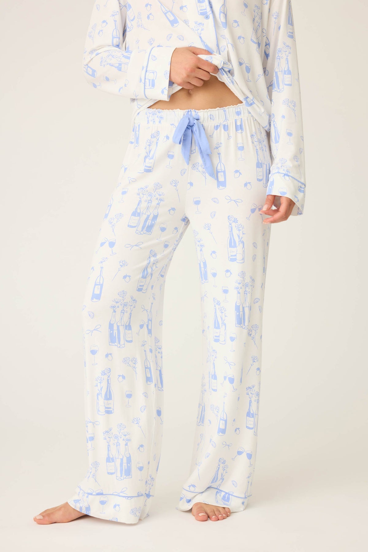 Parisian Dreams Whimsical Print Open Leg Pant