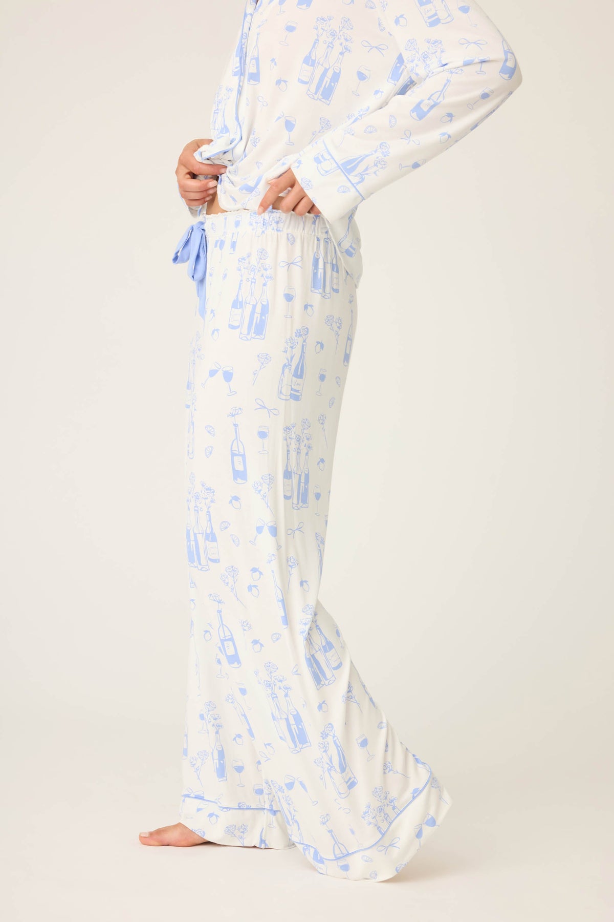 Parisian Dreams Whimsical Print Open Leg Pant