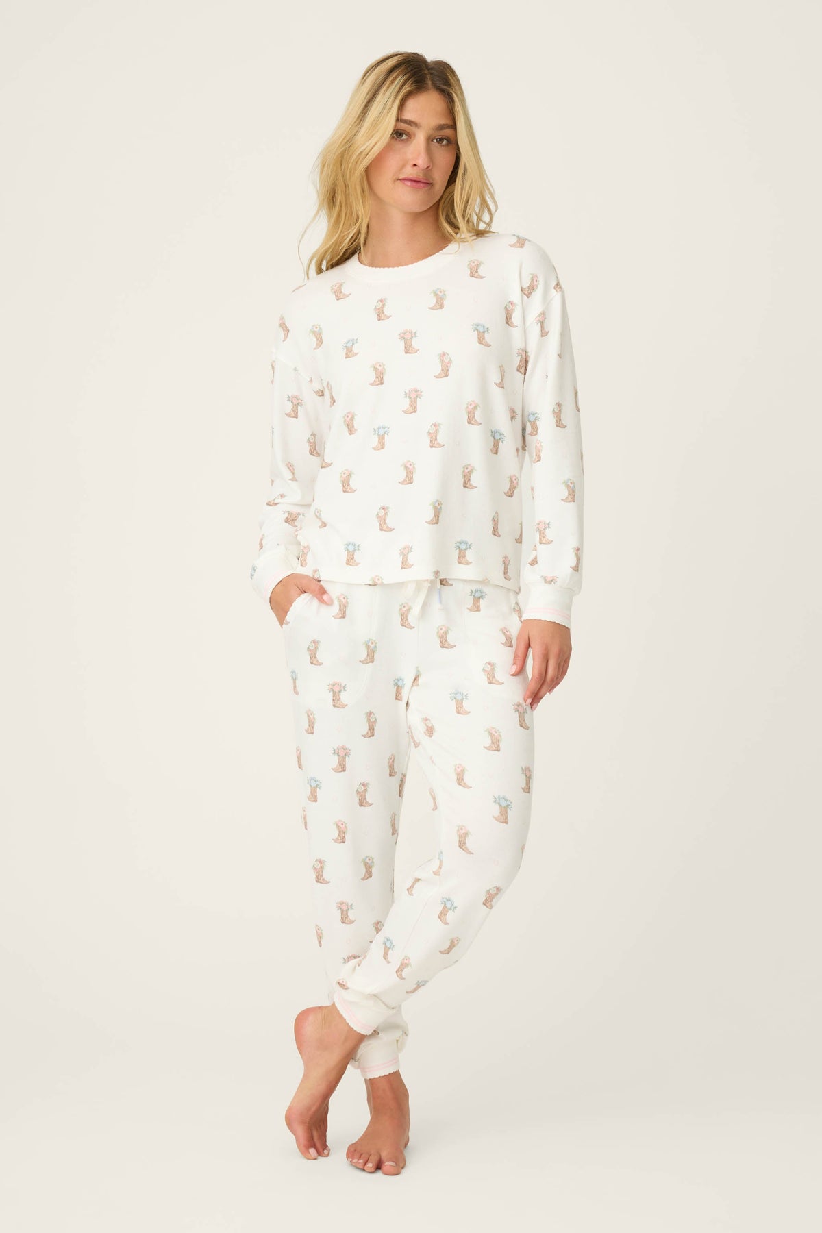 Western Blooms Boot Bouquet Lounge Set