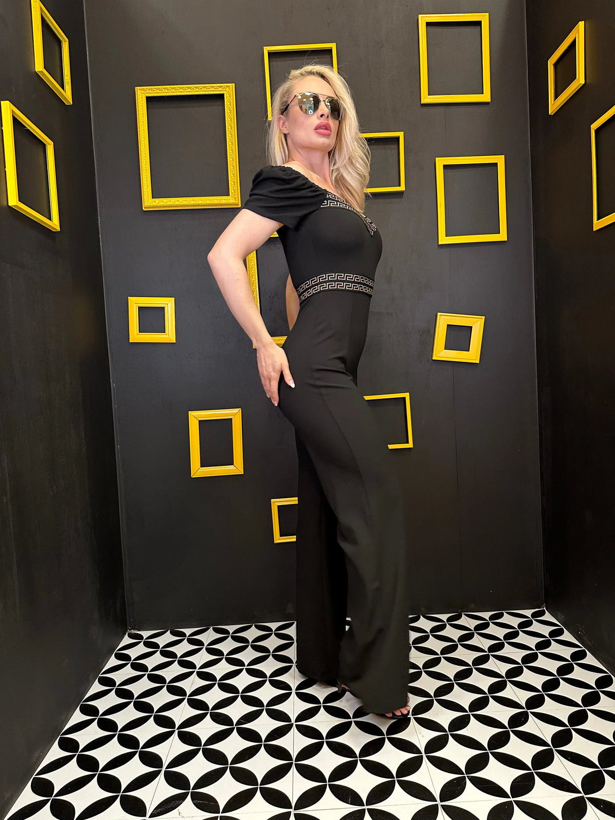 All Exclusive Black Jumpsuit – Elegant Stretch One-Piece