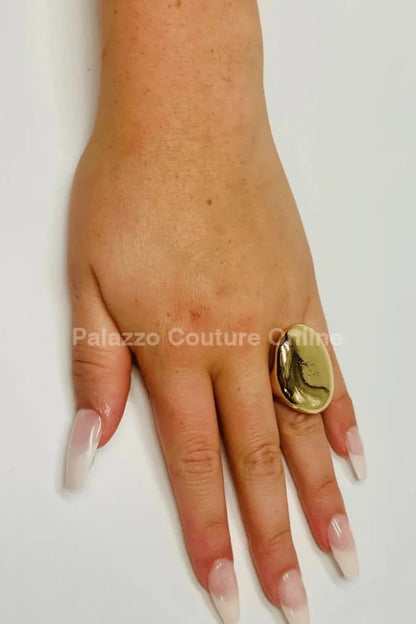 Aurora Radiance – Gold Statement Ring