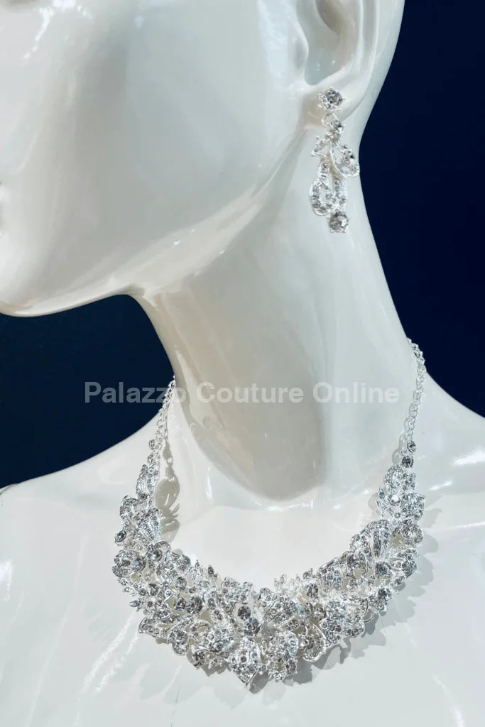 Crystal Flowers Necklace Set (Silver)