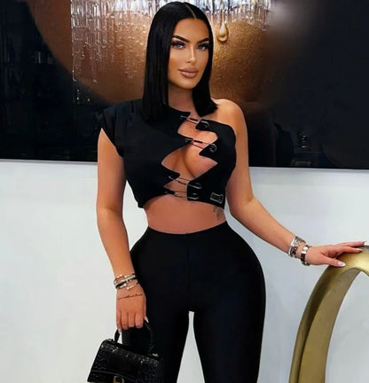 Edgy Hooked Cut-Out Crop Top - Black