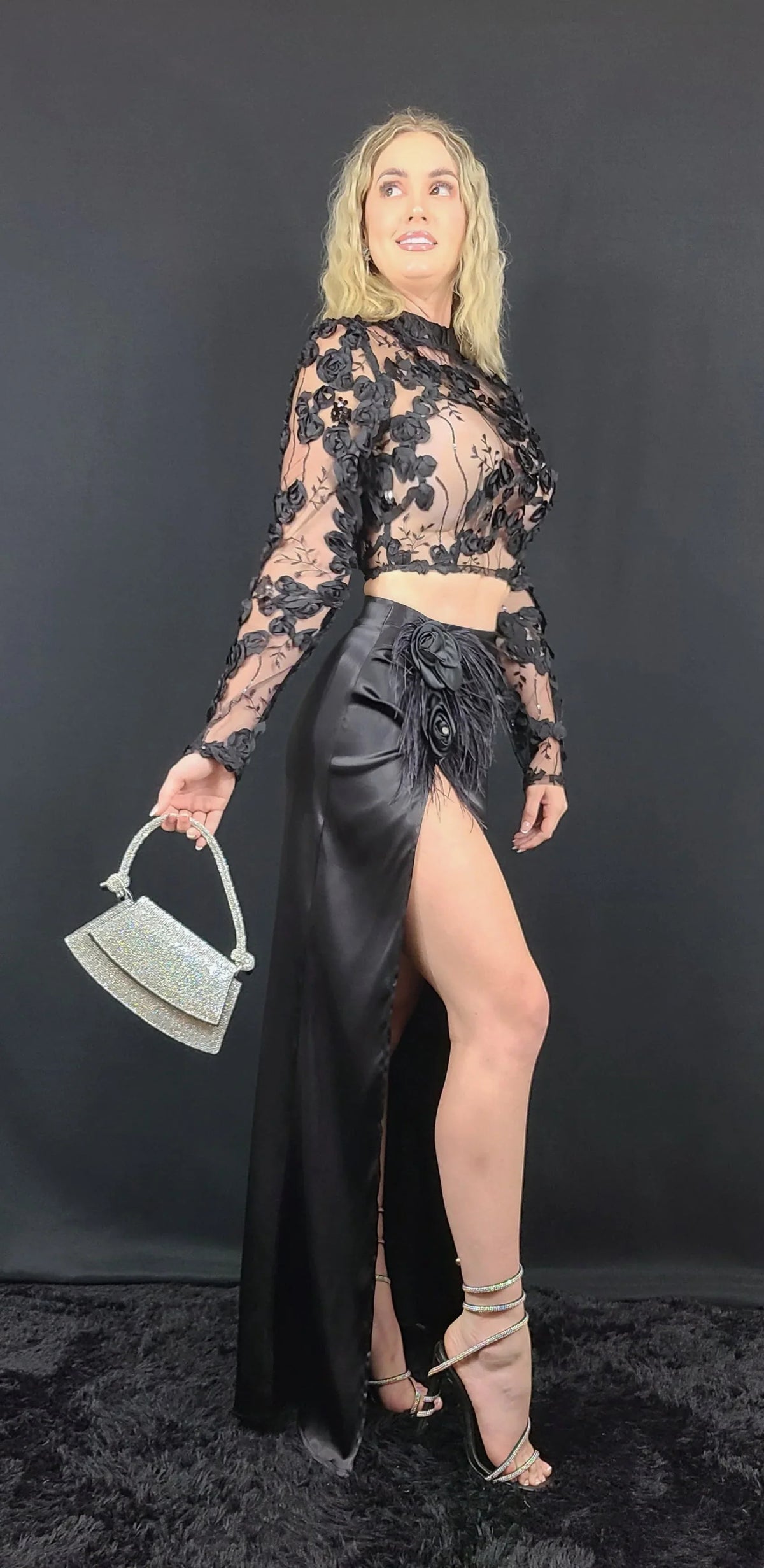Elegant Floral Appliqué Skirt and Top Set (Black)