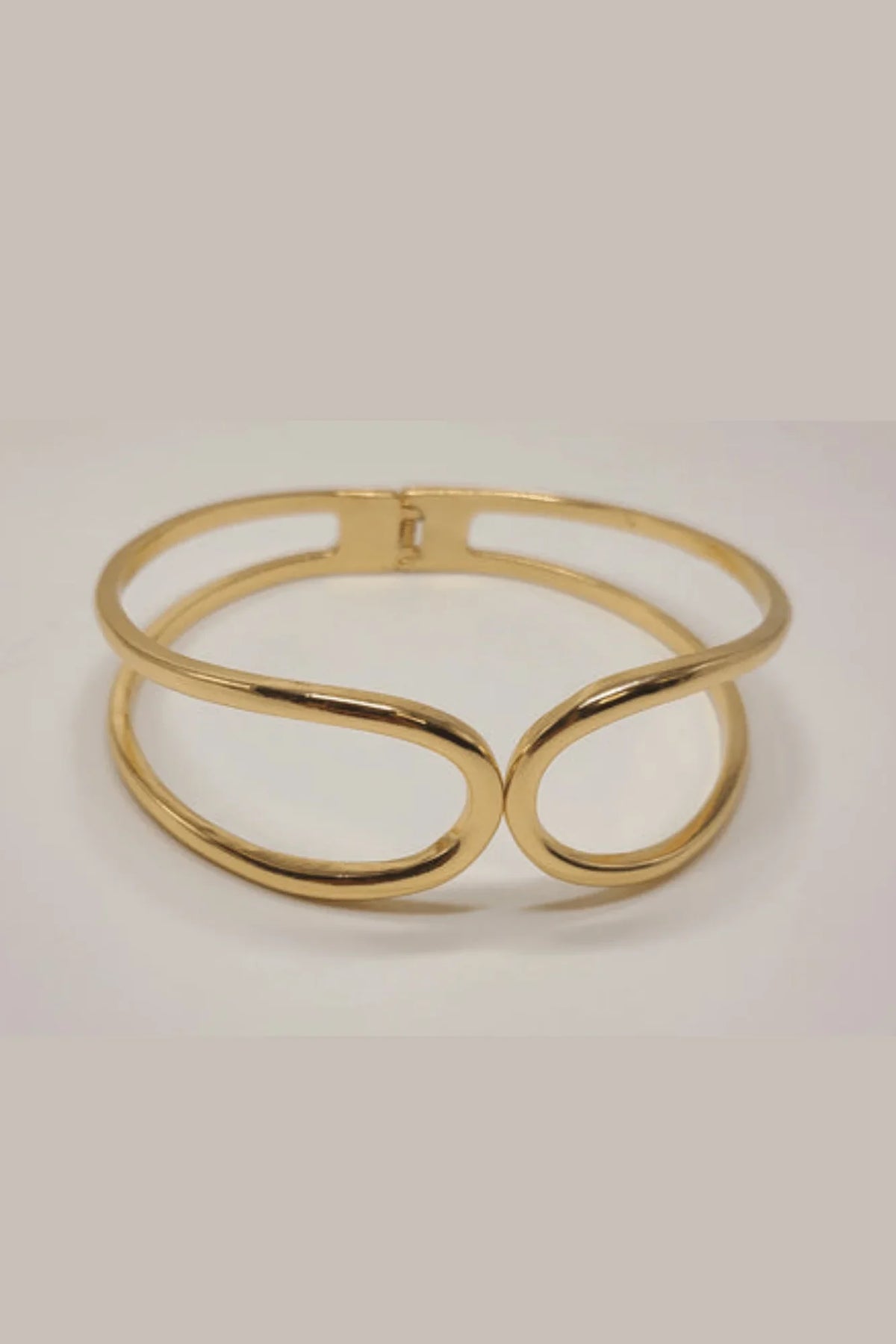 Infinity Embrace Choker (Gold)