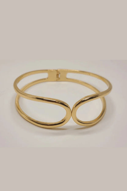 Infinity Embrace Choker (Gold)