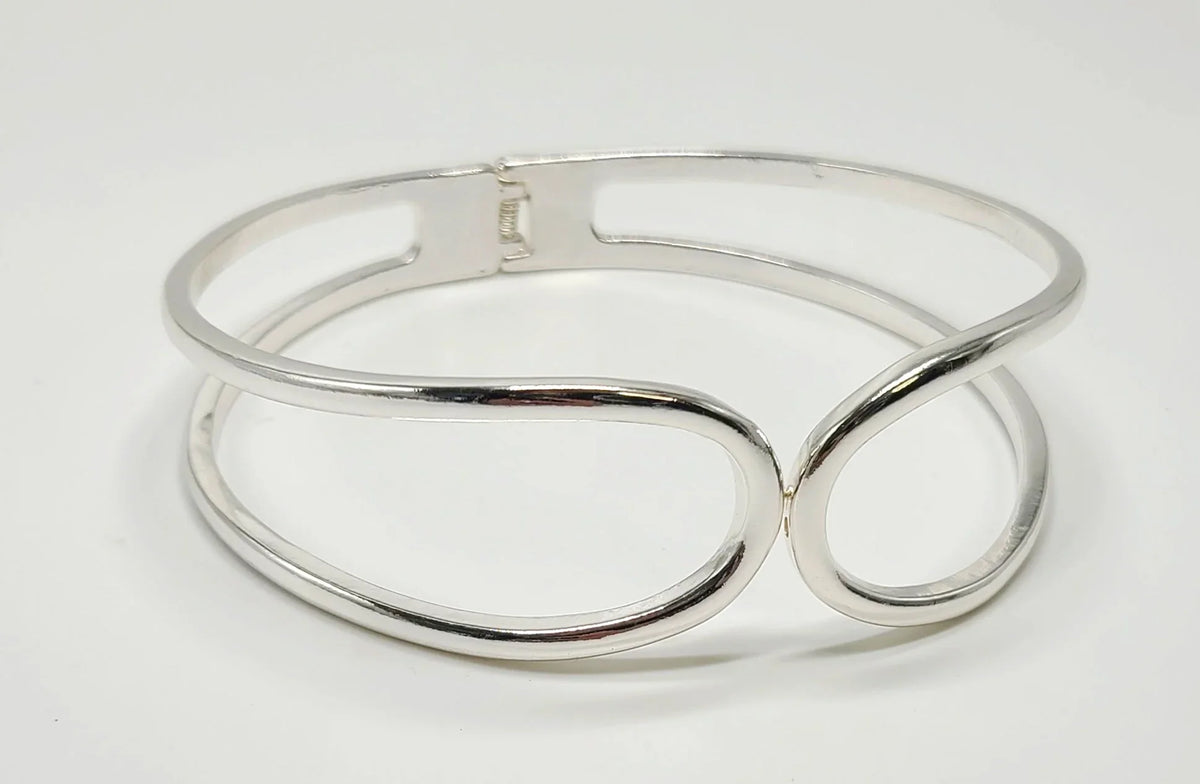 Infinity Embrace Choker (Silver)