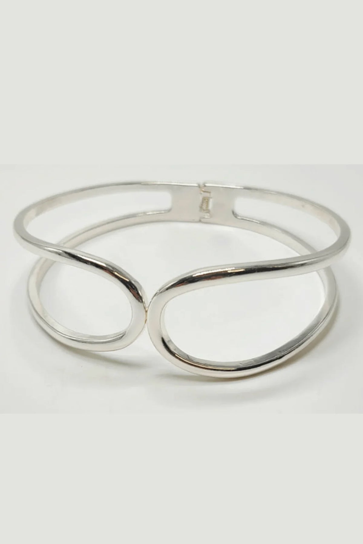 Infinity Embrace Choker (Silver)